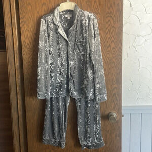 SOLD•••• Gray Velvet Nicole Miller Pajama Set L